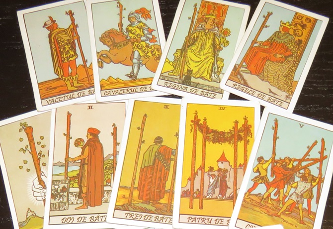 CARTI DE BATE TAROT